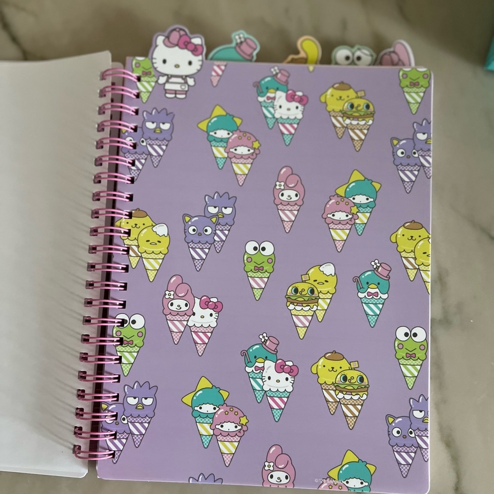 Hello Kitty and Friends Journal NWT - Picture 3 of 8